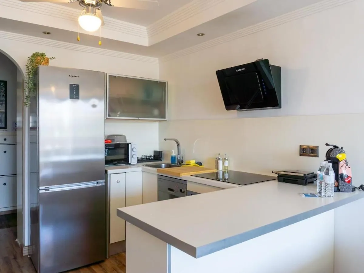 Apartament Torremar Beach トレ・デ・ベナガルボン
