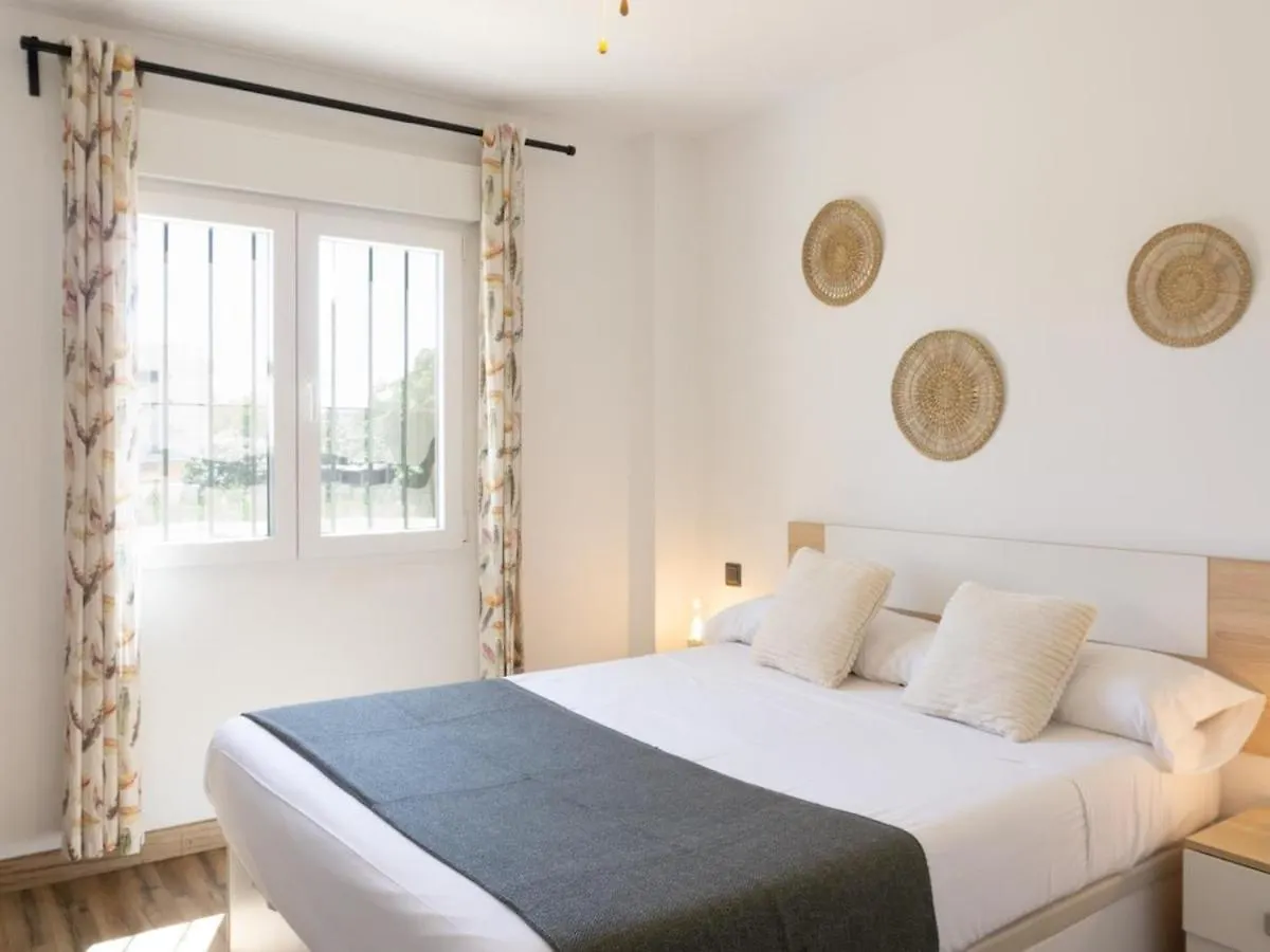 Apartament Torremar Beach トレ・デ・ベナガルボン 0*,
